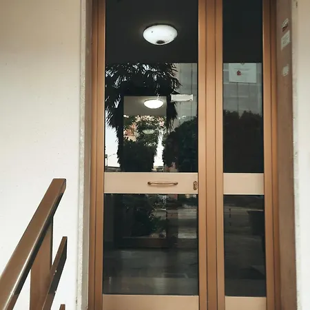 Calogiuri Nest *